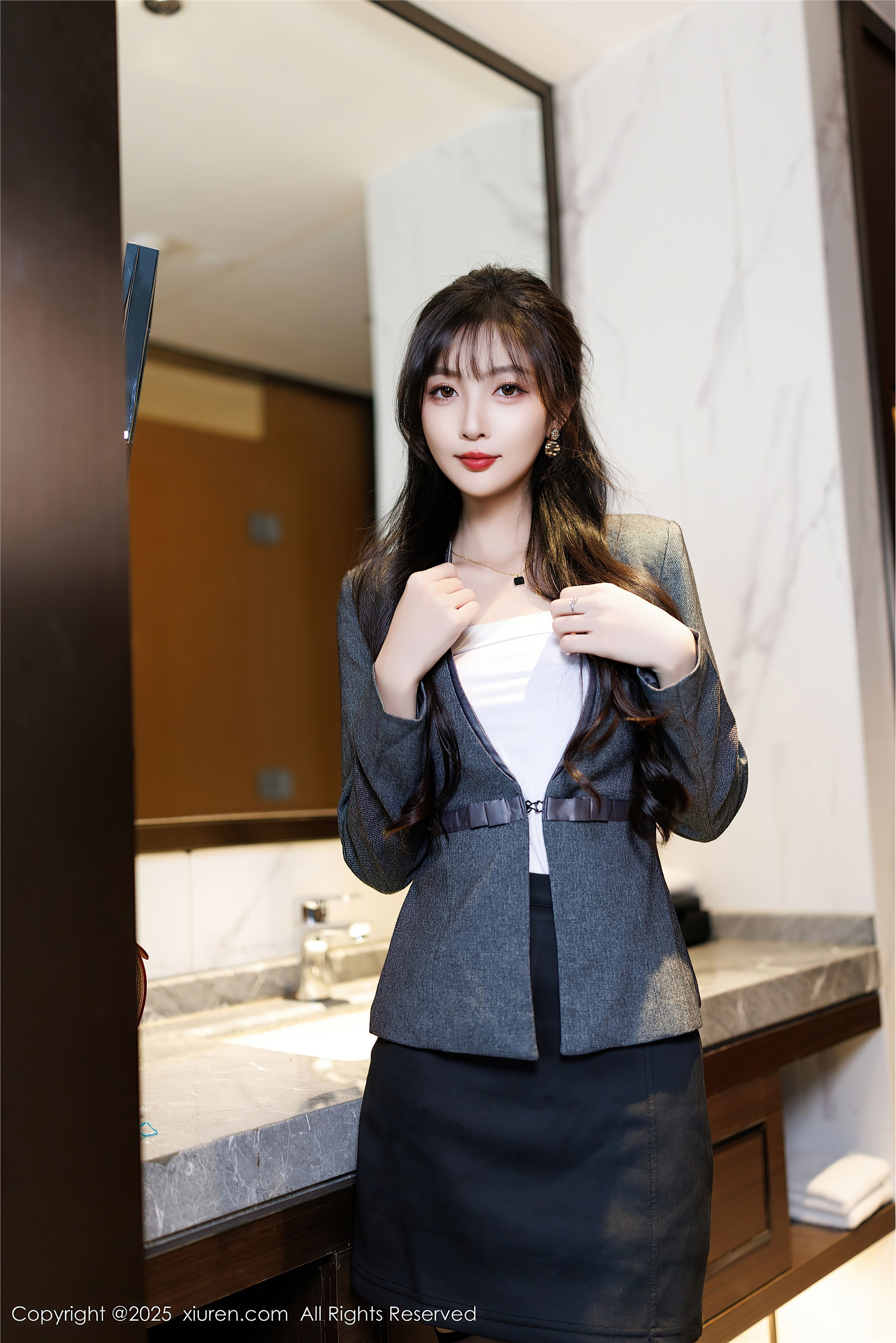 Xiuren秀人网 2025.03.03 NO.9957 樱桃小阑子